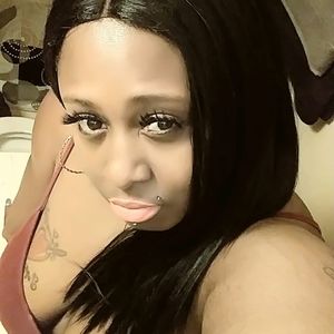 Meet your Posher, Suzzette